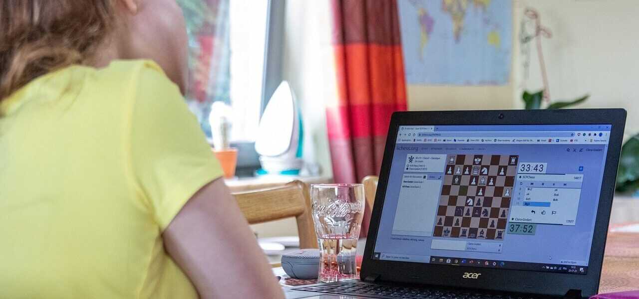 online chess tournament, laptop, girl, home, online chess, tournament, competition, online, virtual, technology, online chess, online chess, online chess, online chess, online chess