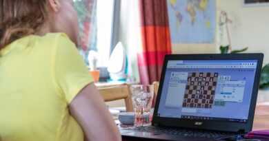 online chess tournament, laptop, girl, home, online chess, tournament, competition, online, virtual, technology, online chess, online chess, online chess, online chess, online chess